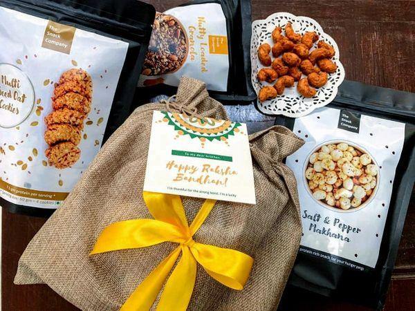 Eco-Friendly Gift Hamper With Healthy Snacks and Breakfast Cereals - THE SNACK COMPANY